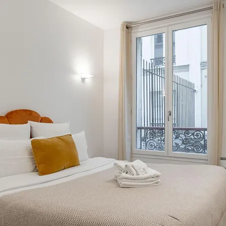 Spacieux Et Lumineux A Montorgueil Apartment Paris
