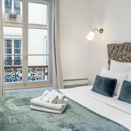 Spacieux Et Lumineux A Montorgueil Apartment Paris